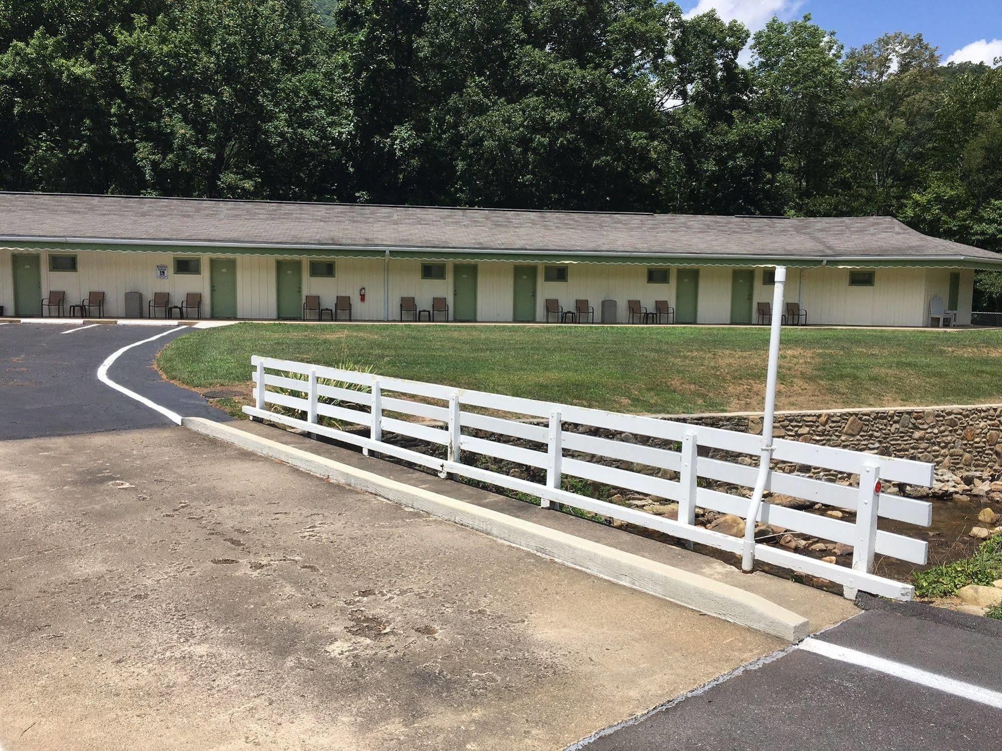 River Point Lodge Maggie Valley Bagian luar foto