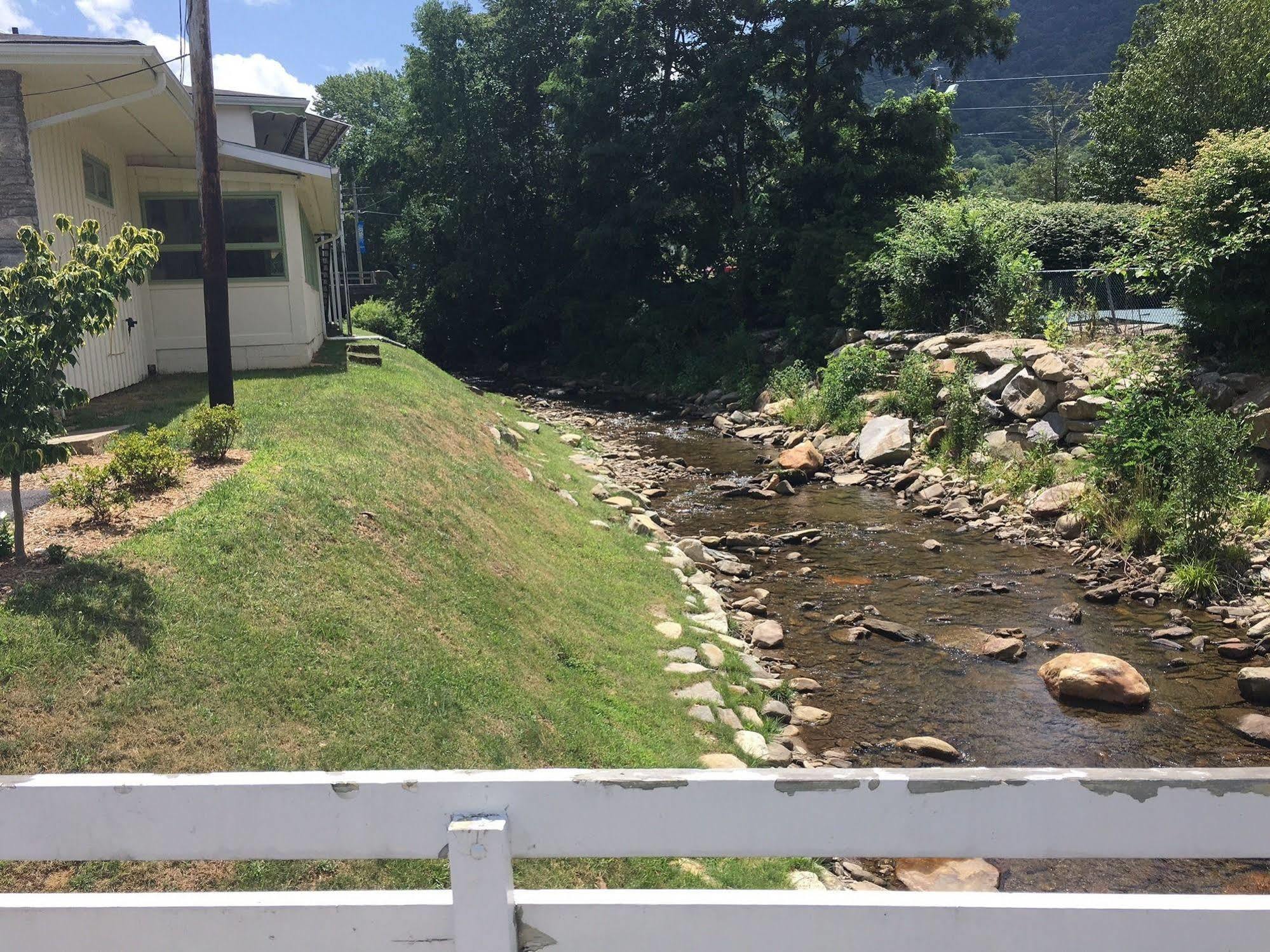 River Point Lodge Maggie Valley Bagian luar foto